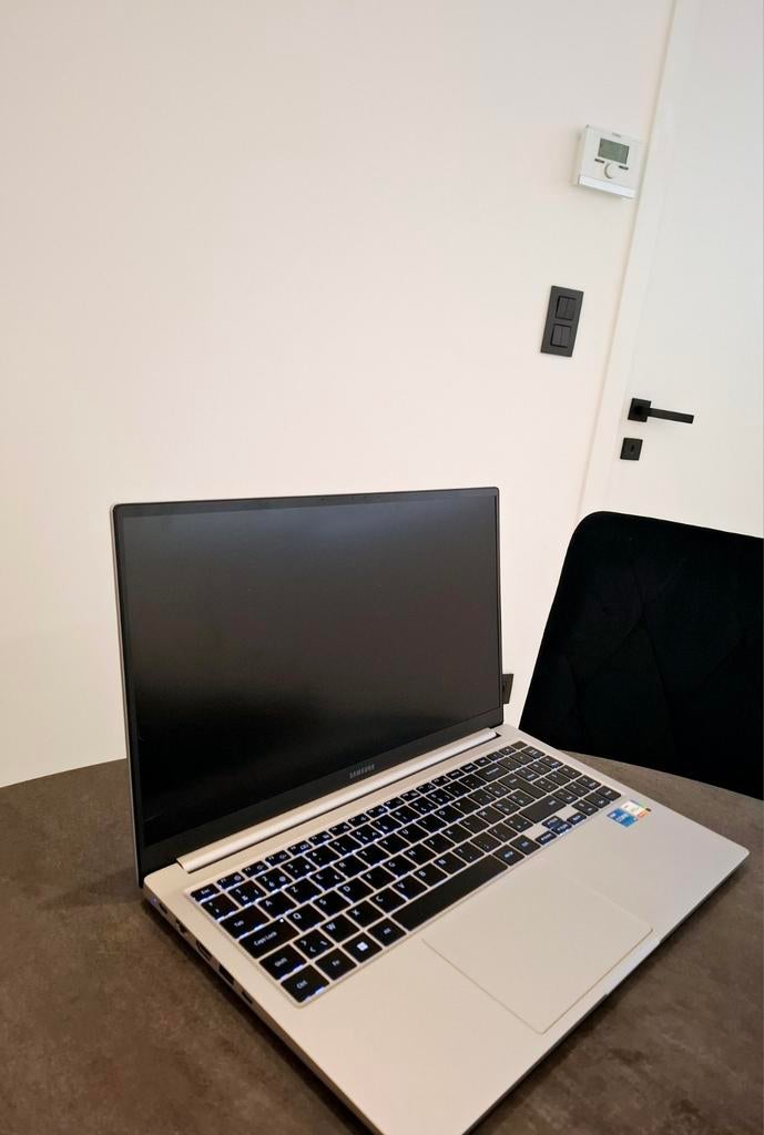 Samsung Galaxy Book4 i5 – 512GB – Zo goed als nieuw, Verzenden