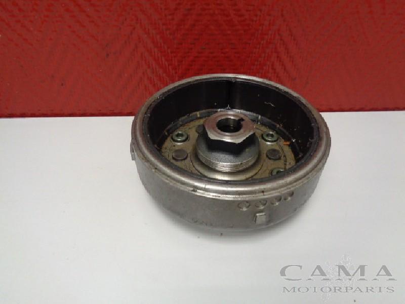 VOLANT MOTEUR VS 800 Intruder 1992-1997 (VS800 VS800GL), Motos, Pièces | Suzuki, Utilisé