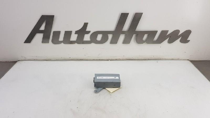 DIVERSEN Radio condensator CX-5 II (KF) (|KB8M677G0A|), Dhr. J. Ham, Gebruikt, Administratie@autoham.nl, Mazda