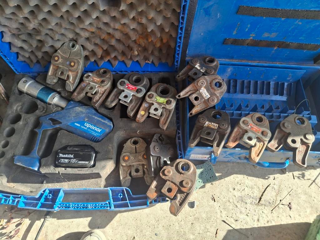 Pince à sertir avec mâchoires, Bricolage & Construction, Enlèvement, Utilisé