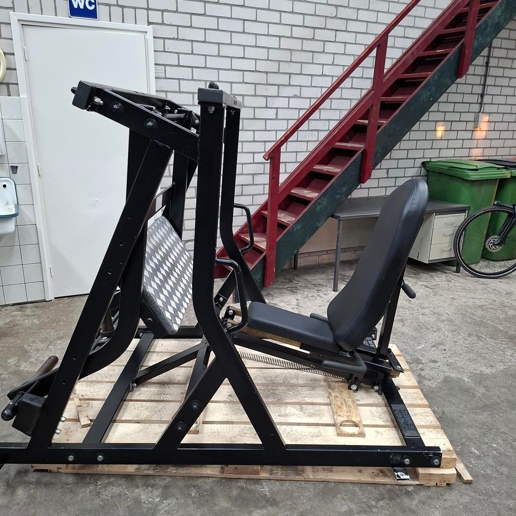 Hammer Strength Plate Loaded  Leg Press, Enlèvement