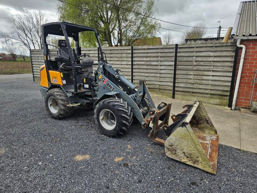 Chargeur articulé Giant V452T X-tra, Articles professionnels, Enlèvement