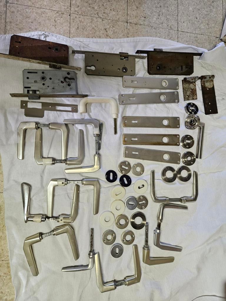 Verschillende deurklinken en onderdelen, Ophalen of Verzenden