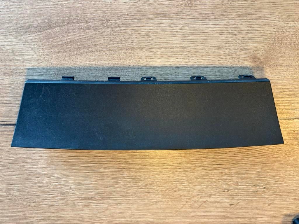 Origineel !! Tesla Model Y Trekhaak afdekplaat, Ophalen, Zo goed als nieuw