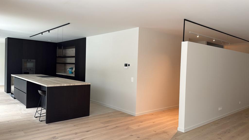 SCHILDERWERKEN, Diensten en Vakmensen, Schilders en Behangers, Behangen, Binnenschilderwerk, Buitenschilderwerk, Decoratieschilderwerk