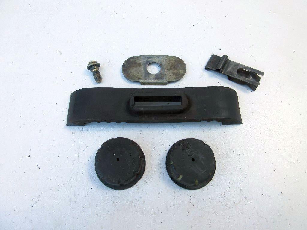 Yamaha XJ750 tank rubbers compleet XJ 750 benzinetank rubber, Ophalen of Verzenden, Gebruikt