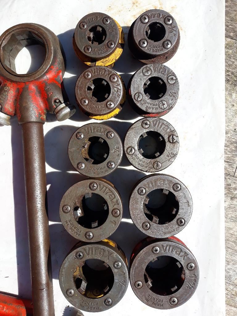 Virax filière + trépied Ridgid, Bricolage & Construction, Outillage | Outillage à main, Enlèvement