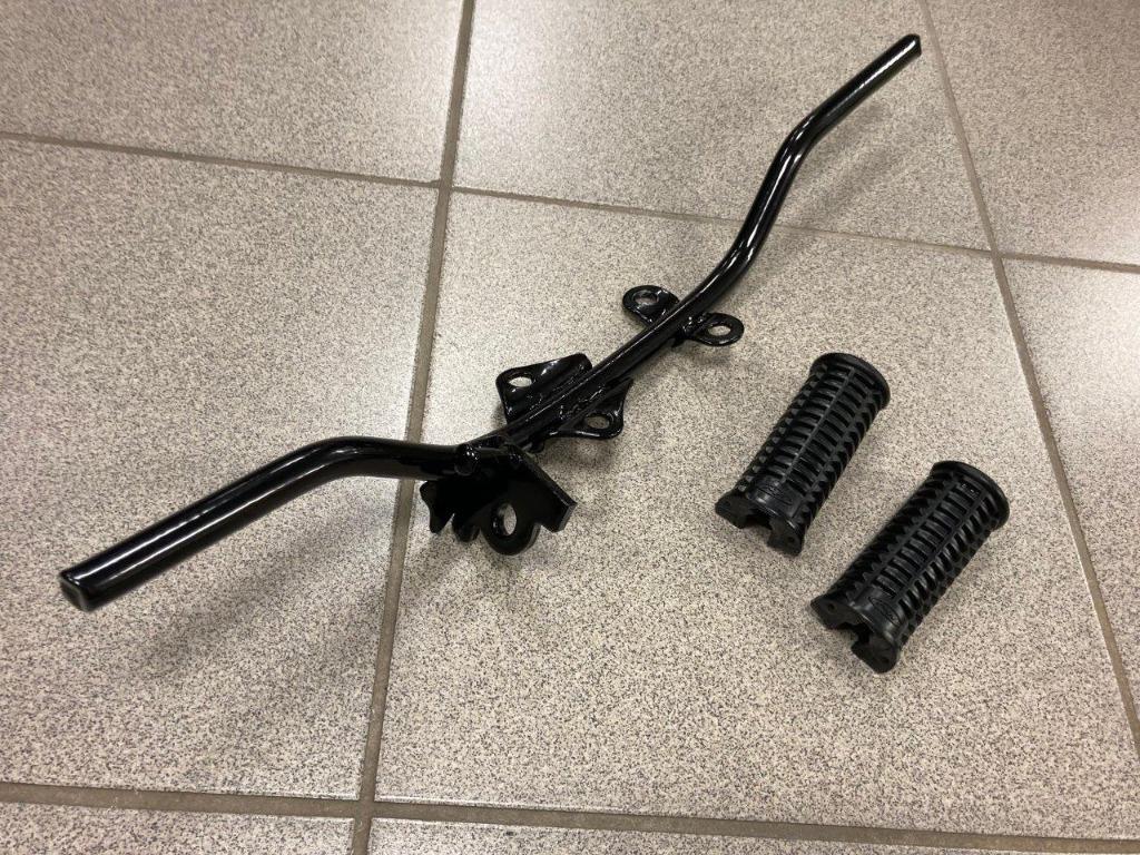 Ensemble repose-pieds neuf HONDA SS50, CD50, C50, C110, C115, Motos, Enlèvement ou Envoi, Neuf