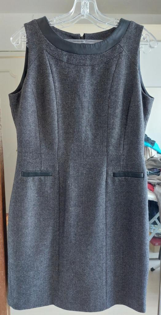 robe hiver gris chevron gris et cuir, col arrondi,40, Vêtements | Femmes, Robes, Enlèvement ou Envoi, Comme neuf, Taille 38/40 (M)