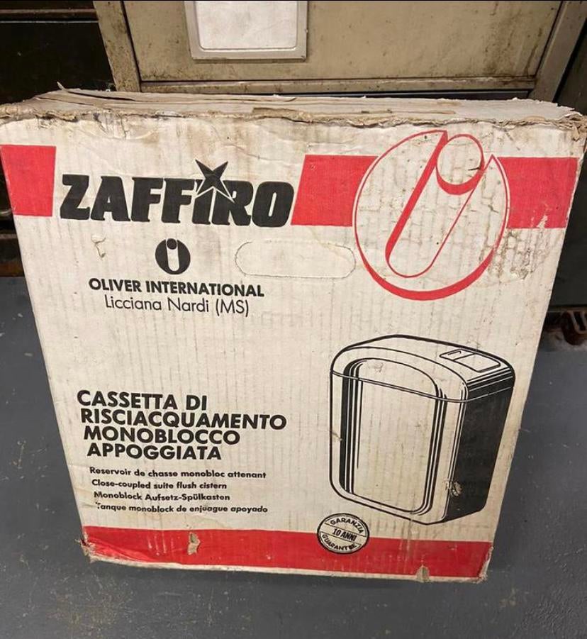 Chasse eau zaffiro neuve, Bricolage & Construction, Enlèvement, Neuf, Toilettes