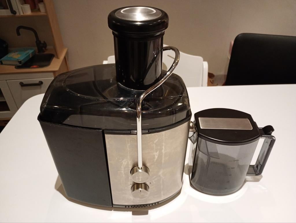 Extracteur de jus ELECTROLUX EASYJUICE, Enlèvement, Comme neuf, Électrique