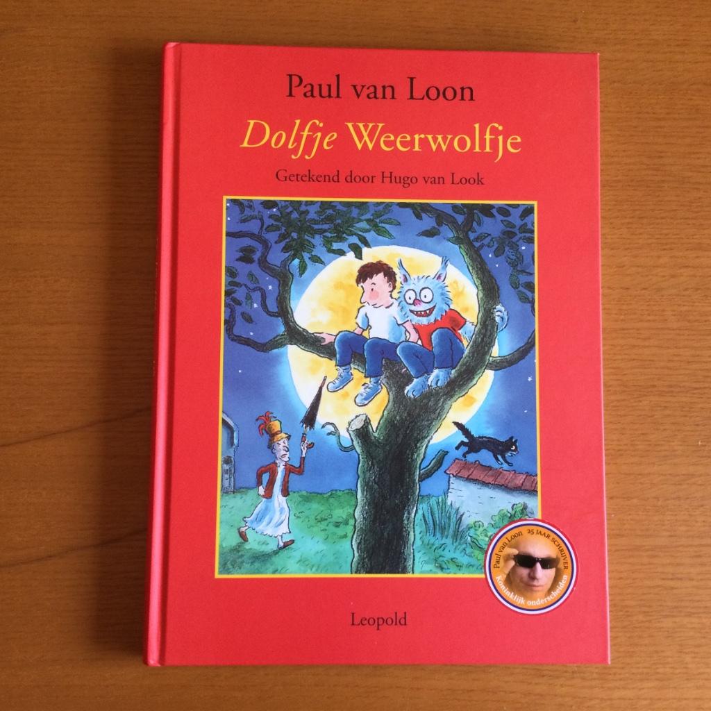 Boek Dolfje Weerwolfje in speciale kleureneditie, Boeken, Ophalen of Verzenden, Nieuw, Paul van Loon, Fictie algemeen
