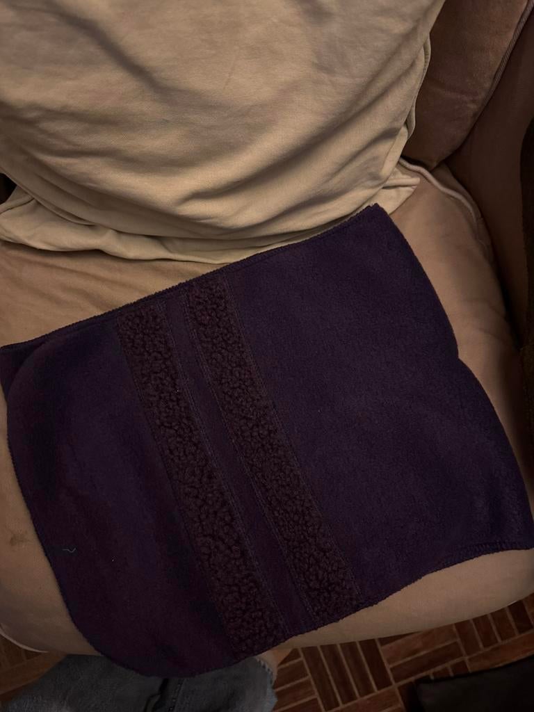 Nouveau foulard violet, Enlèvement, Neuf, Écharpe