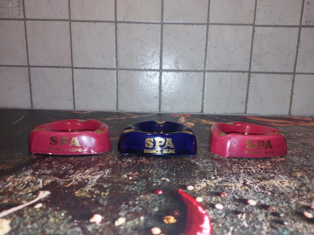 Ancien cendrier spa propre, Collections, Enlèvement ou Envoi, Comme neuf, Cendrier