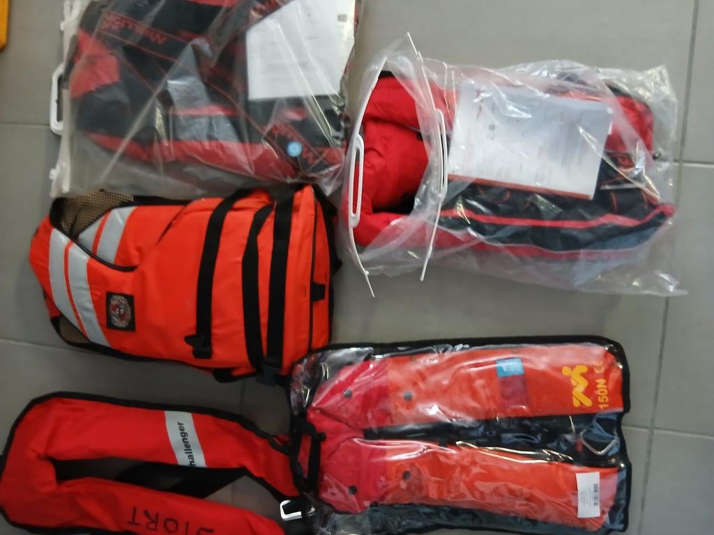 zoals je ziet op foto, Sports nautiques & Bateaux, Enlèvement, Neuf