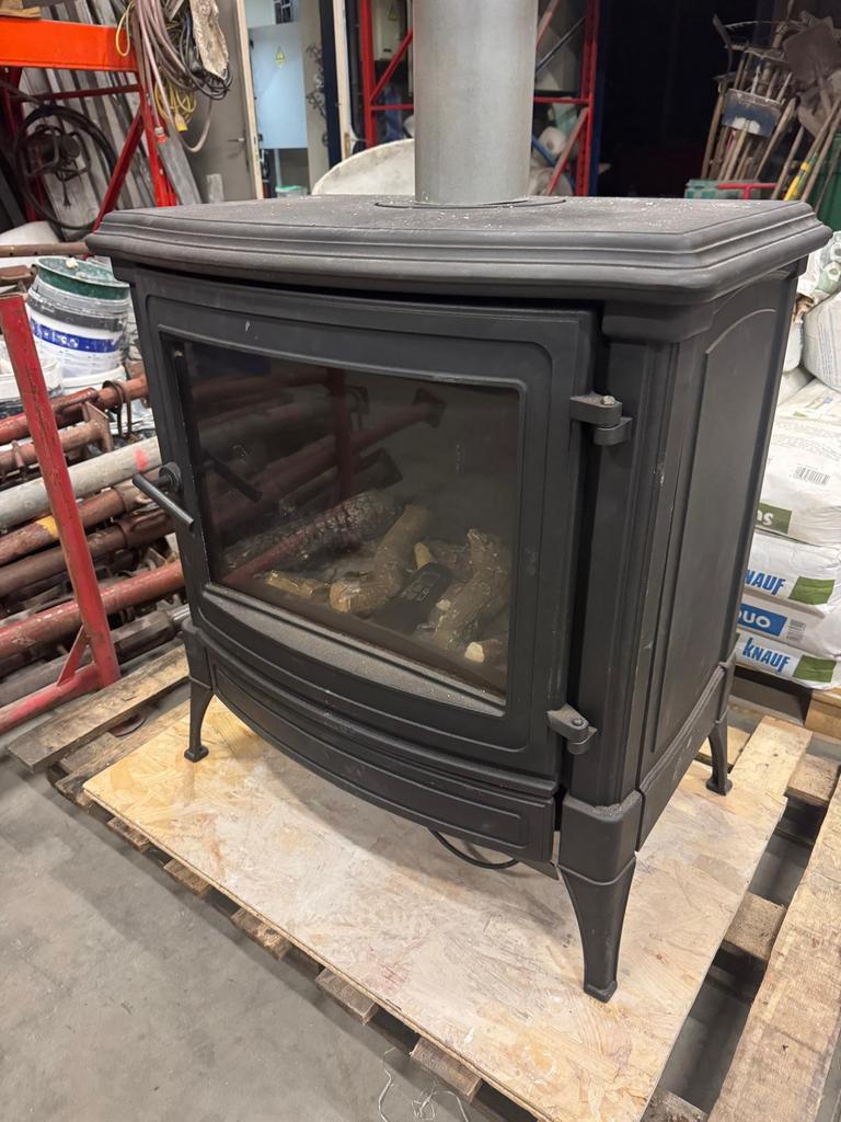 Poêle à gaz avec télécommande, Maison & Meubles, Comme neuf, Enlèvement, Chauffage à gaz, Autoportant