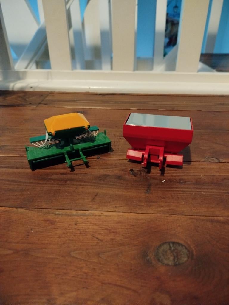 Semoir Bruder, épandeur d'engrais, Enlèvement, Utilisé