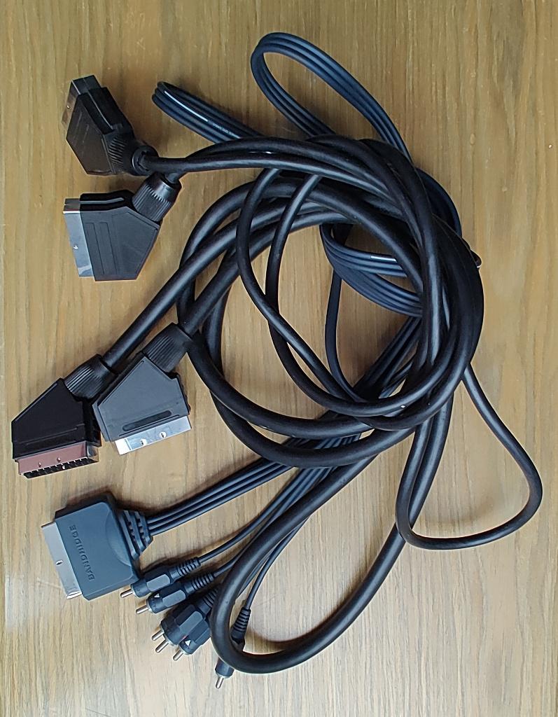 Scartkabel (x3), TV, Hi-fi & Vidéo, Enlèvement, Comme neuf, Câble péritel