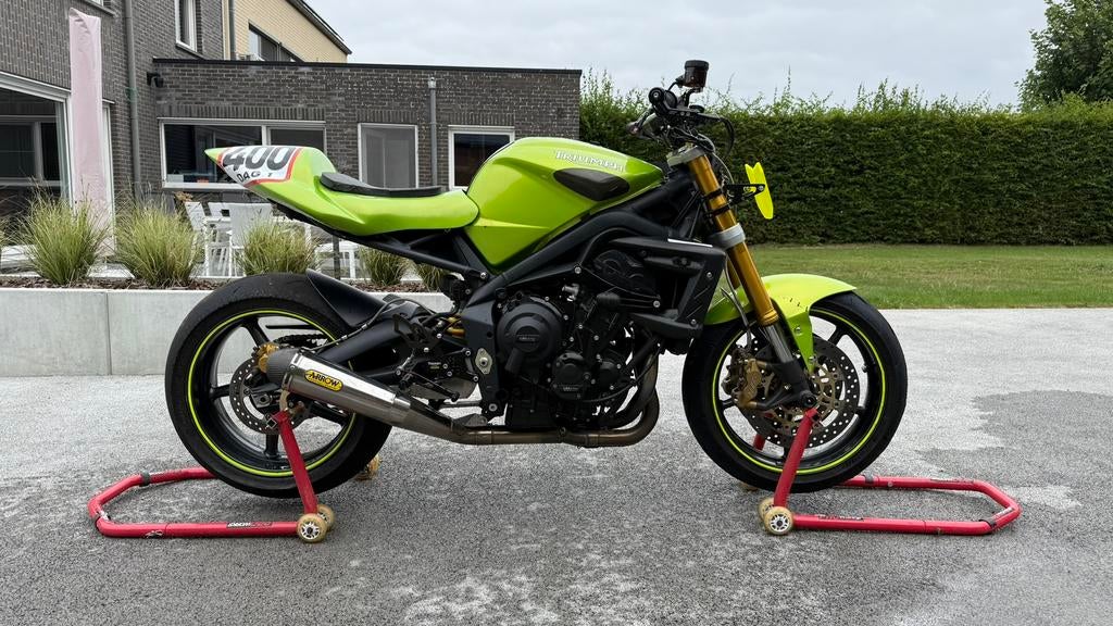 Triumph Street Triple 675 ( Circuit + Straat ), Motoren, 675 cc, 3 cilinders, Meer dan 35 kW, Sportuitlaat
