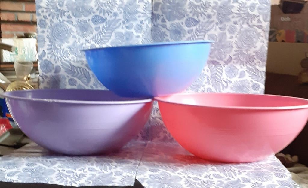 ensemble de 3 saladiers en plastique, Maison & Meubles, Cuisine | Vaisselle, Utilisé, Enlèvement ou Envoi
