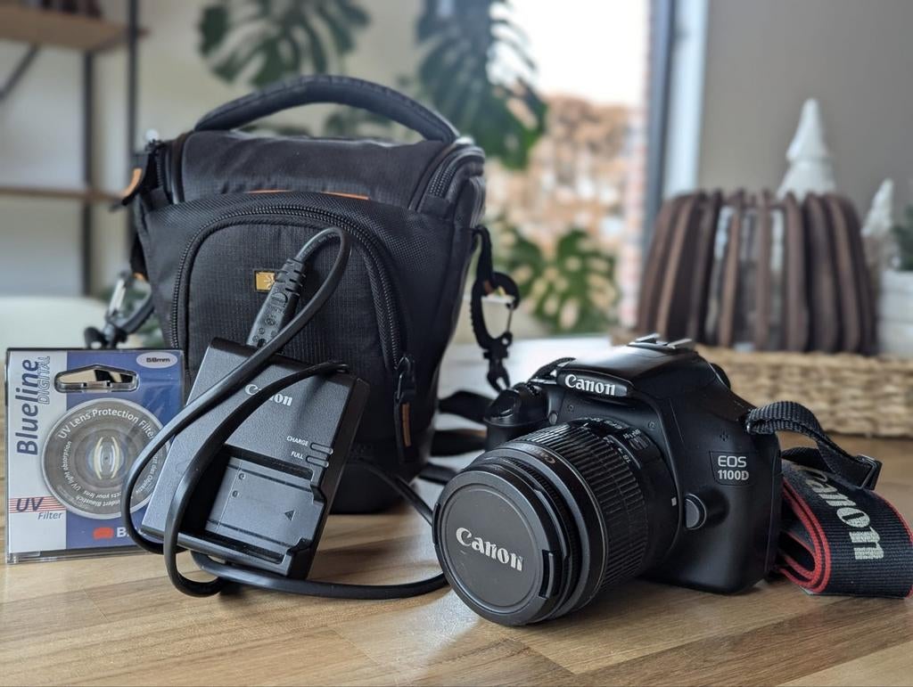 Canon EOS 1100D — Très peu utilisé, Enlèvement ou Envoi, Comme neuf, Reflex miroir, Canon