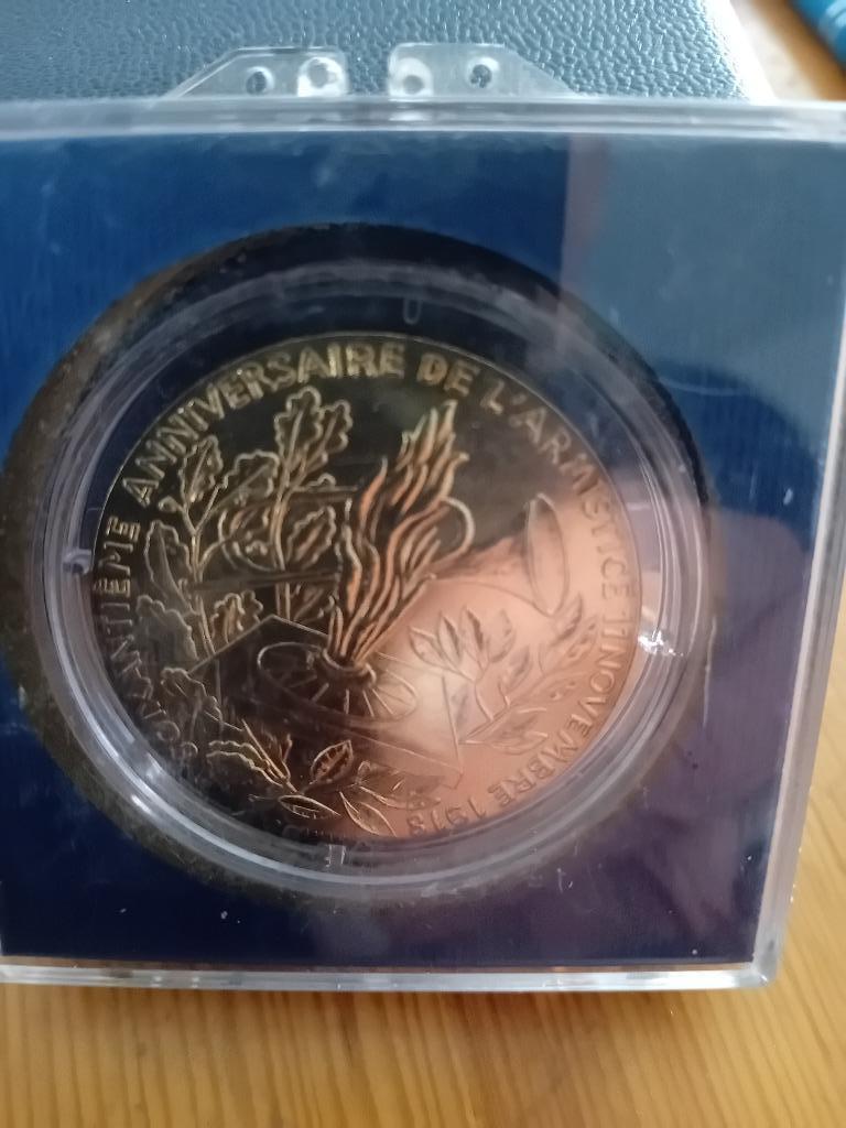 MEDAILLE ARMISTICE 1914-1918, Collections, Enlèvement ou Envoi