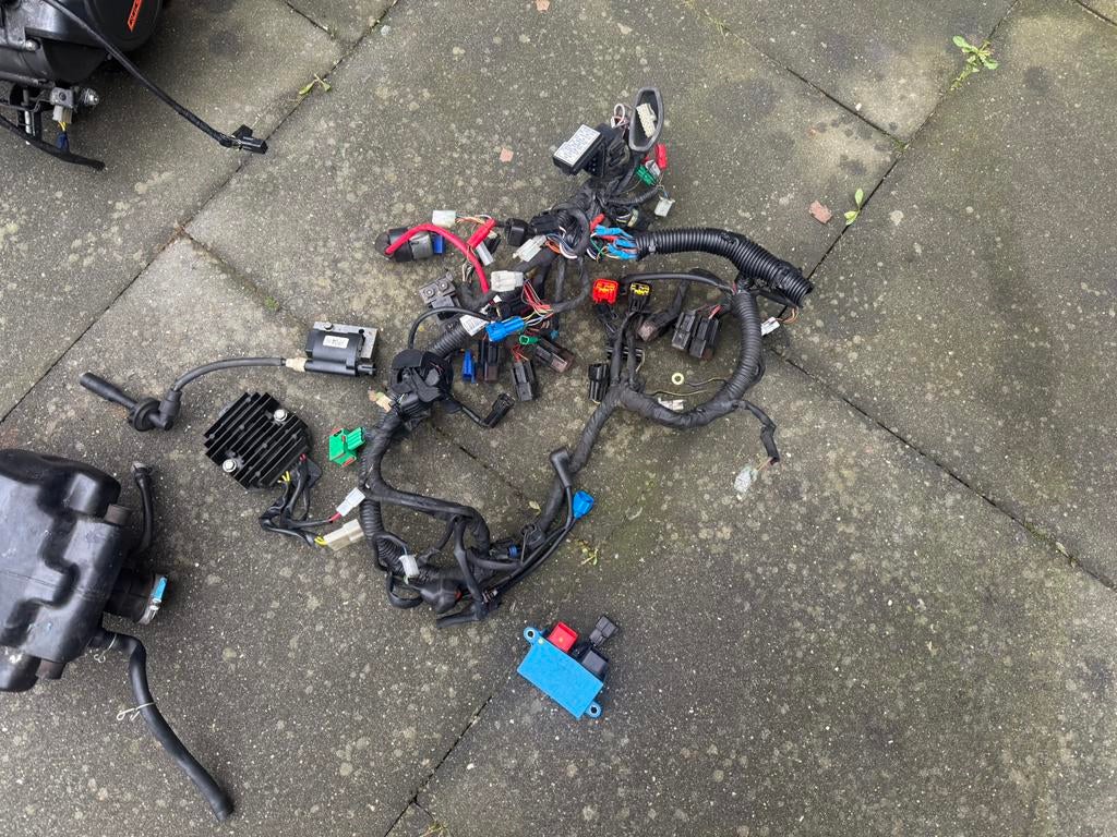 Faisceau de câbles KTM 125 Duke, Motos, Enlèvement ou Envoi, Utilisé