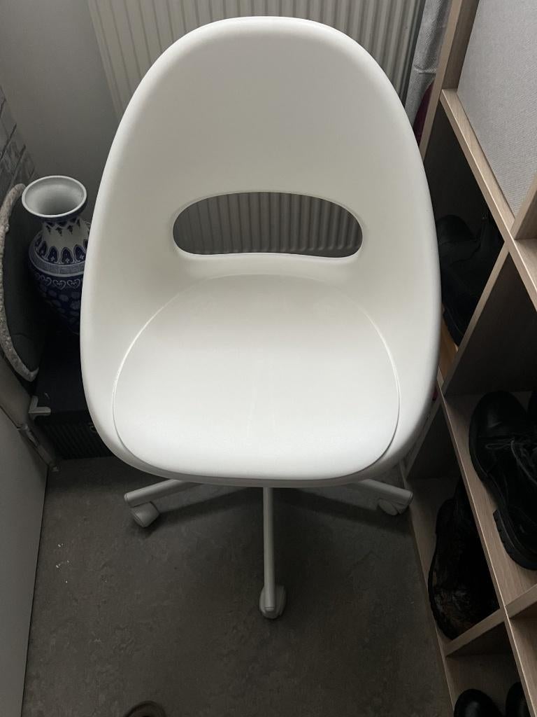Wit bol bureaustoeltje, Ophalen, Zo goed als nieuw, Wit