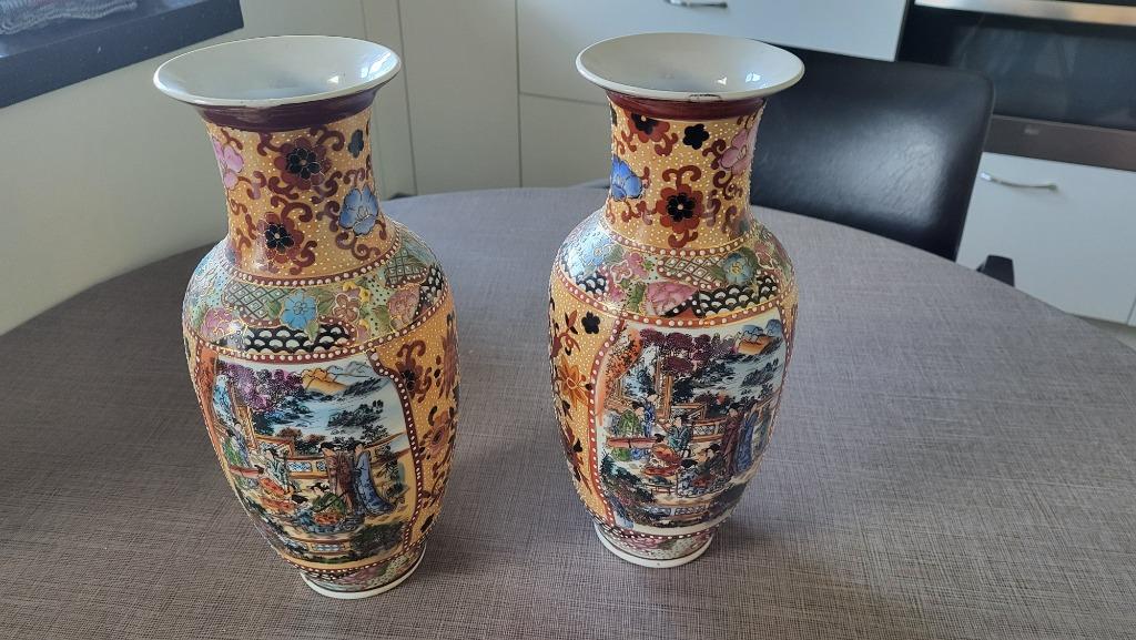 Oosters vaaspaar – handgeschilderd  Satsuma stijl decoratief, Ophalen