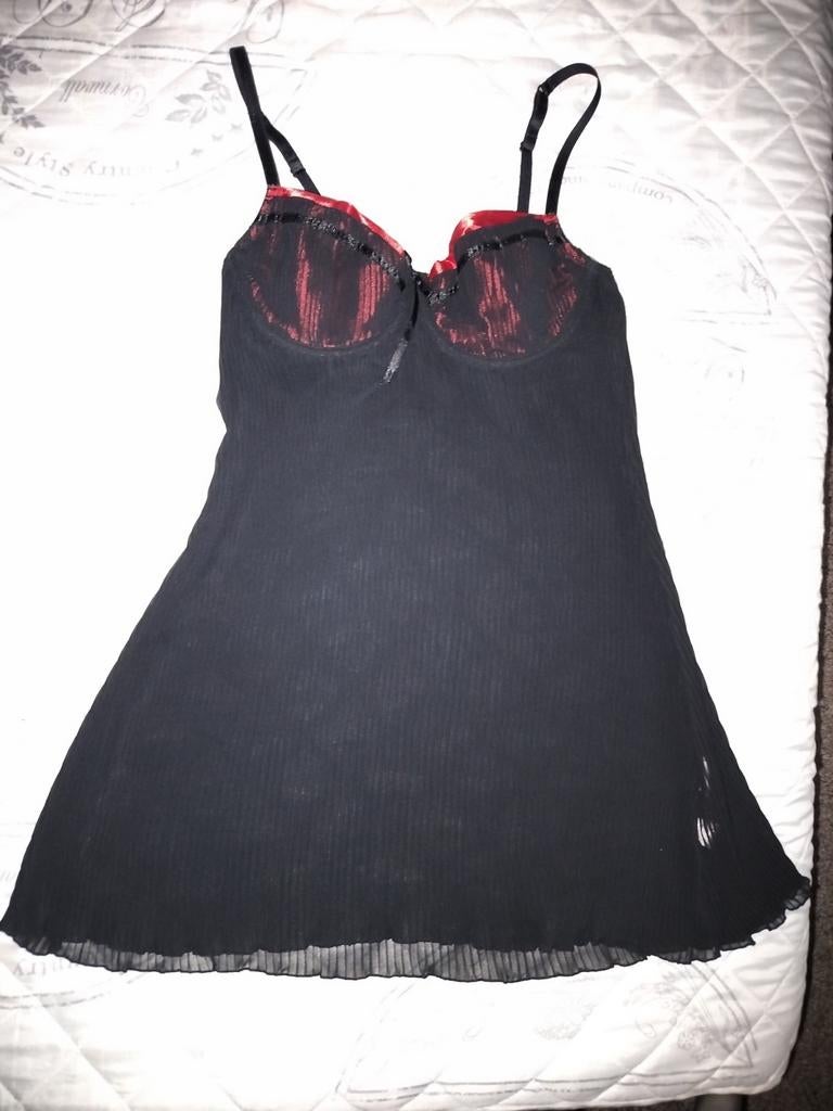 Nieuwe sexy night dress van Hunkemöller zwart/rood. Maat M/L, Hunkemöller, Enlèvement, Rouge