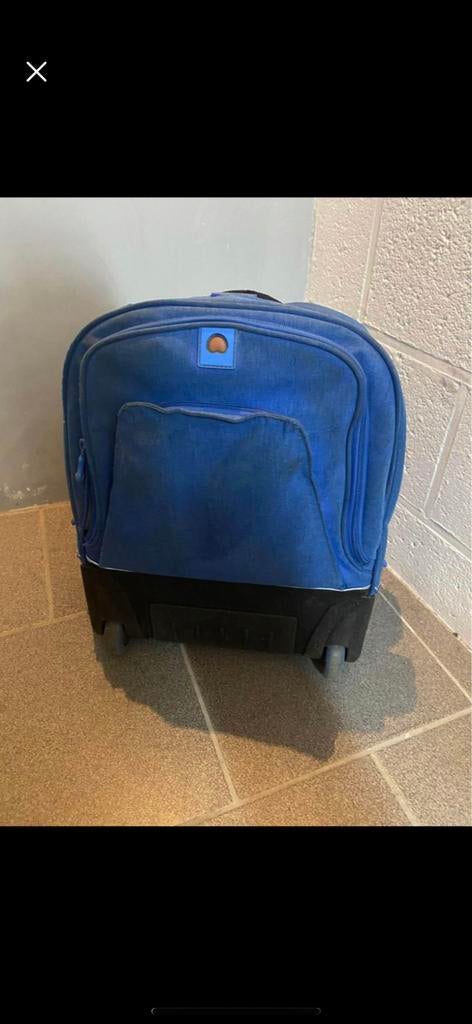 Malette visa delsey avec roulette, Enlèvement, Comme neuf