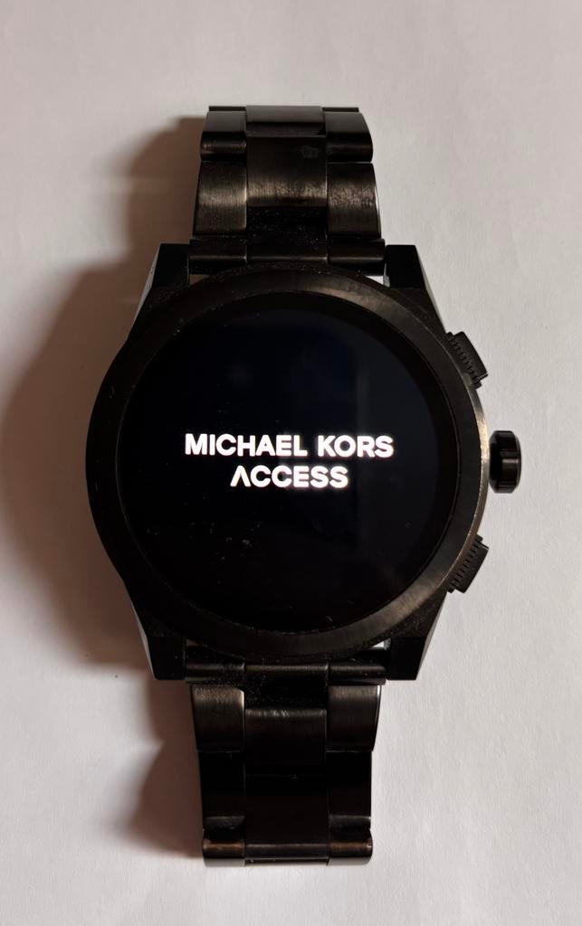 Michael Kors smartwatch, Handtassen en Accessoires, Ophalen of Verzenden, Zo goed als nieuw, Zwart, IOS