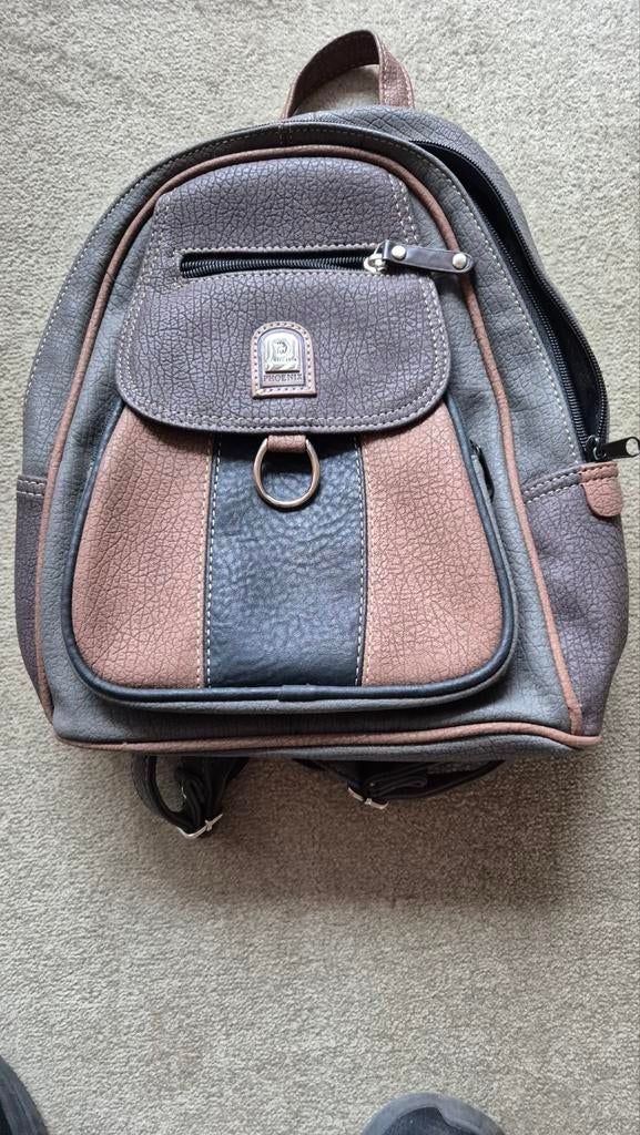 SAC À DOS EN CUIR COMME NEUF, Bijoux, Sacs & Beauté, Enlèvement ou Envoi, Comme neuf