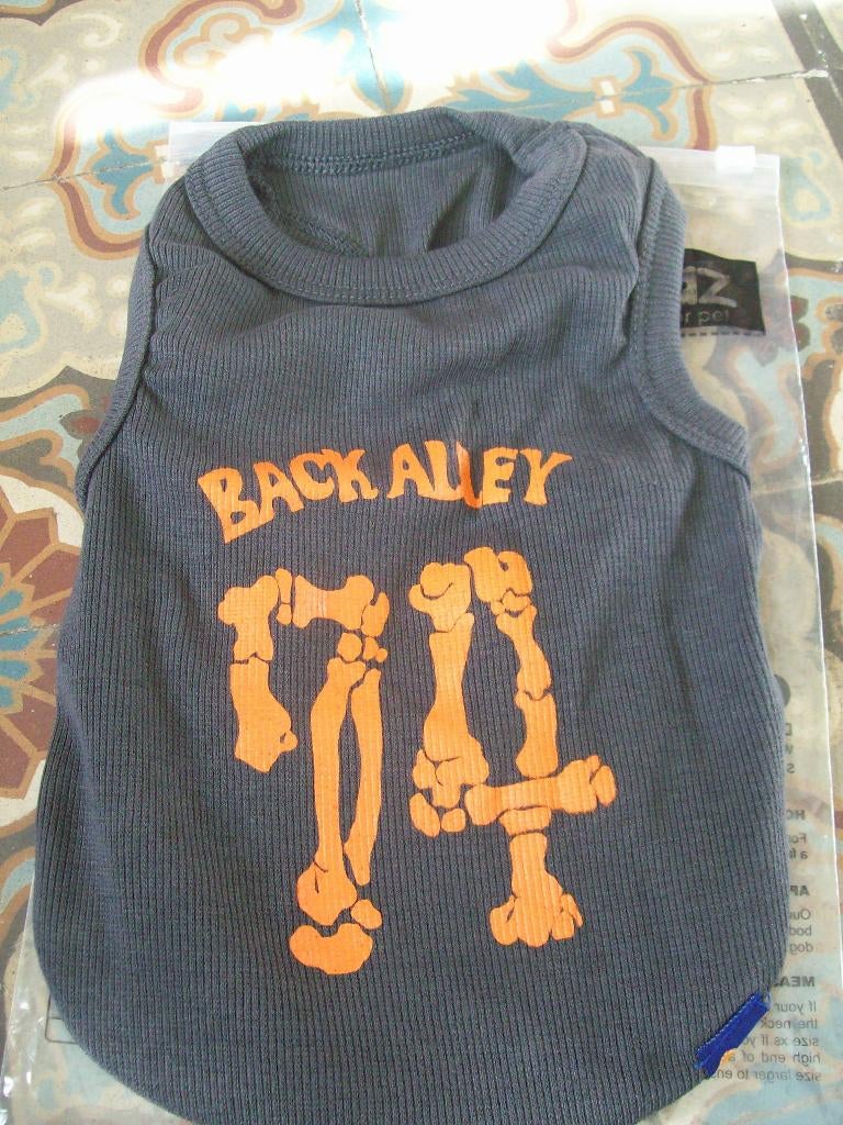 Pulls pour chiens Dobaz, Back alley, S, neufs dans leur, Animaux & Accessoires, Vêtements pour chiens, Enlèvement ou Envoi, Neuf