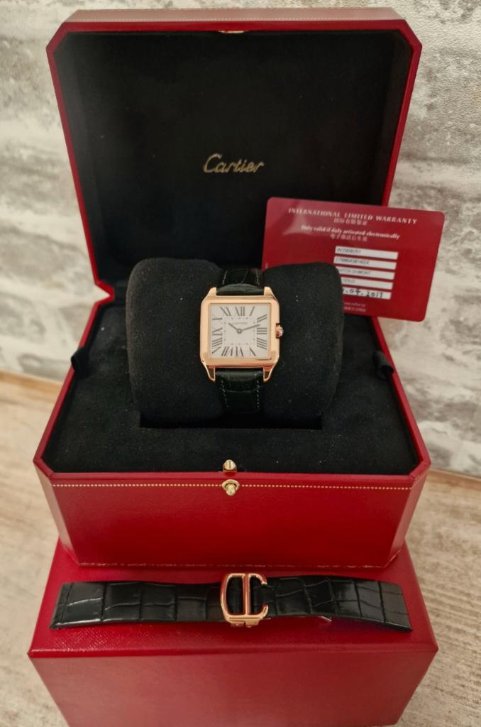 Cartier Santos Dumont 18k Roségoud Full Set 2017 ref. 2788, Handtassen en Accessoires, Leer, Polshorloge, Zo goed als nieuw, Goud