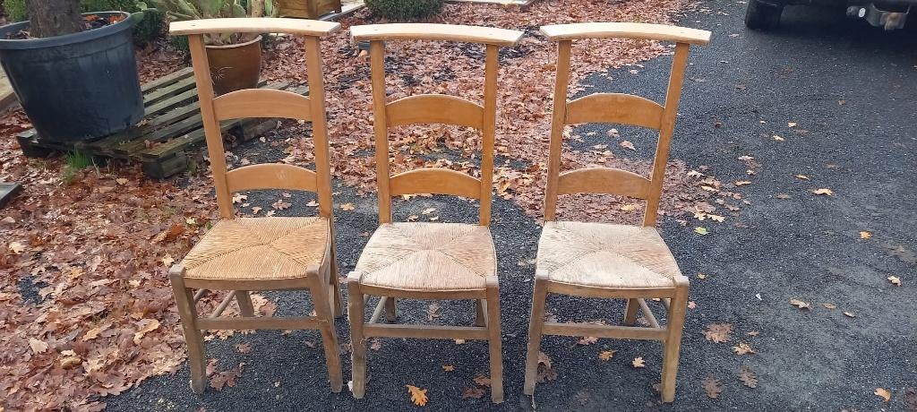 Kerkstoelen, Ophalen