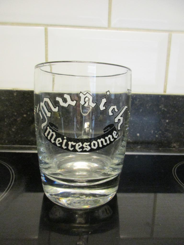 BIERPOT 25 CL MET OOR MUNICH MEIRESONNE BROUWERIJ GENT GAND, Ophalen of Verzenden, Zo goed als nieuw, Glas of Glazen