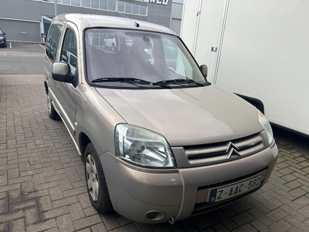 Berlingo 5plaats benzine+LPG 2950€ gekeurd airco, Autos, Achat, 4 portes, Entreprise, Boîte manuelle