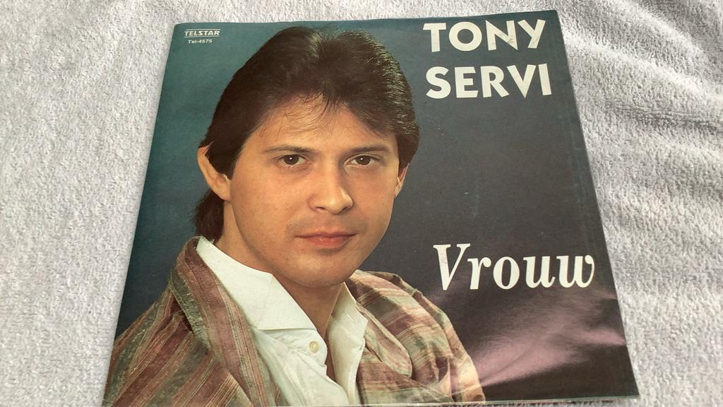Vrouw. Tony Servi., Cd's en Dvd's, Ophalen of Verzenden, Zo goed als nieuw, Single