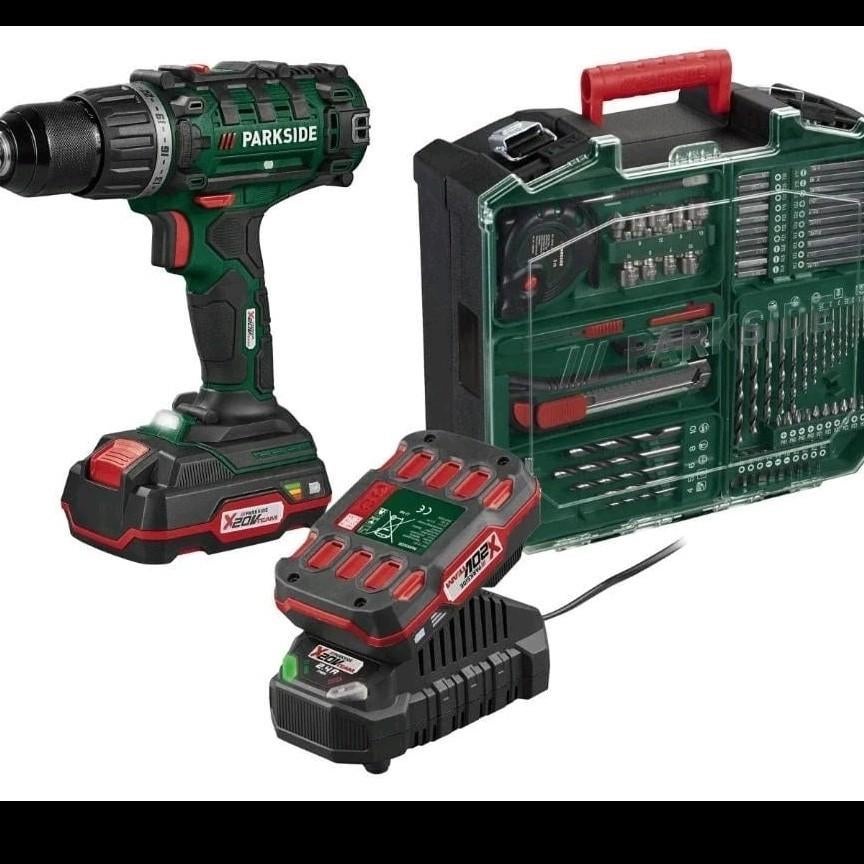 Nieuwe vijsmachine met 2 accu's, 73-delig!, Doe-het-zelf en Bouw, Gereedschap | Boormachines, Ophalen