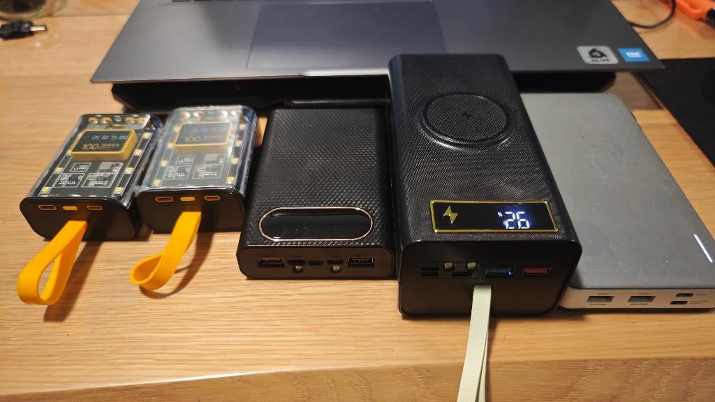 Powerbanks 54000mah wireless charge, 60watt, 20 watt, Ophalen, Zo goed als nieuw, Xtorm