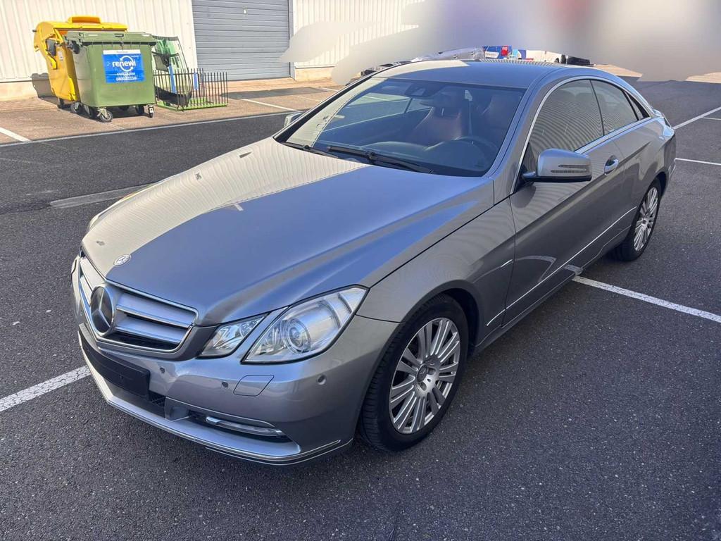2011 - Mercedes-Benz E200 CGI Coupé, Auto's, Euro 5, Gebruikt, Bedrijf, Overige carrosserie