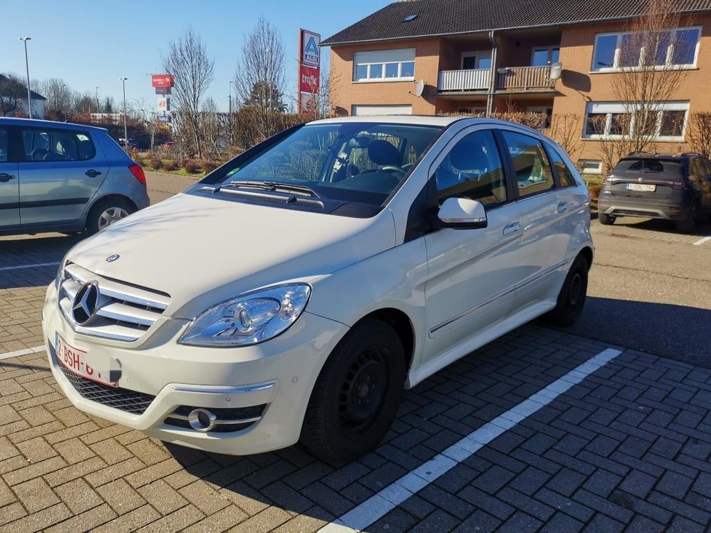 Mercedes benz class B 2011, Autos, Mercedes-Benz, Achat, Toit panoramique, Classe B, Automatique
