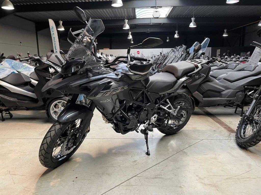 Benelli TRK 502 X [Eind .0%] [Verkoop], Motoren, Bedrijf, Overig, LED Verlichting, 2 cilinders