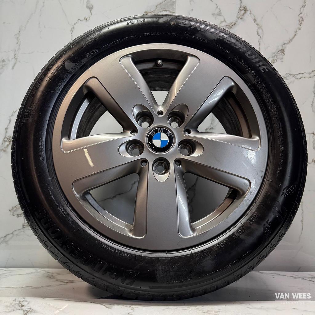 Bmw 1-serie F40 205/55/16 INCH STYLING 517 Zomerset, Gebruikt, -, -, Banden en Velgen