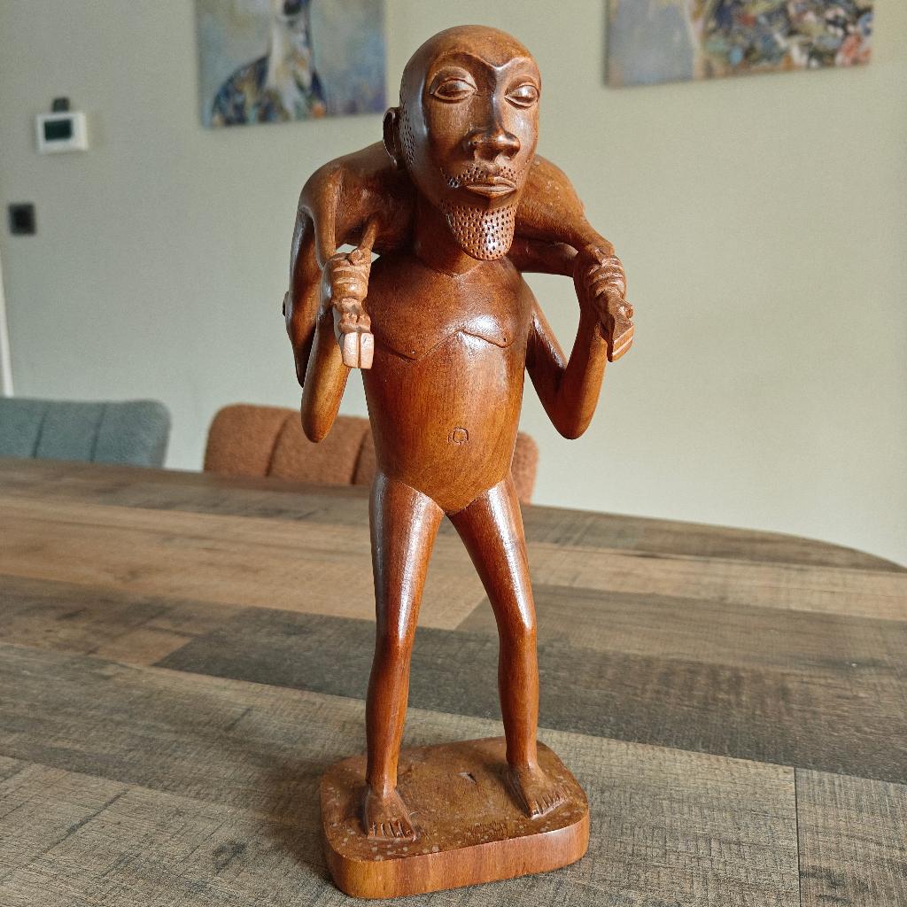 Handgesneden Afrikaans houten beeld, Antiek en Kunst, Kunst | Beelden en Houtsnijwerken, Ophalen