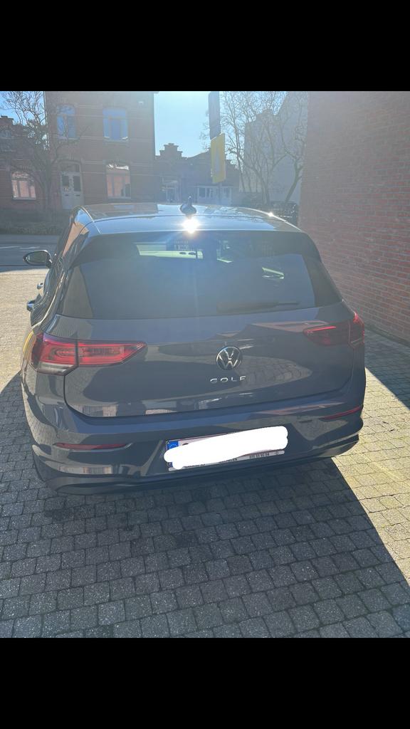 VW Golf 1.5 TSI, Auto's, Euro 6, Dealer onderhouden, Zilver of Grijs, Handgeschakeld