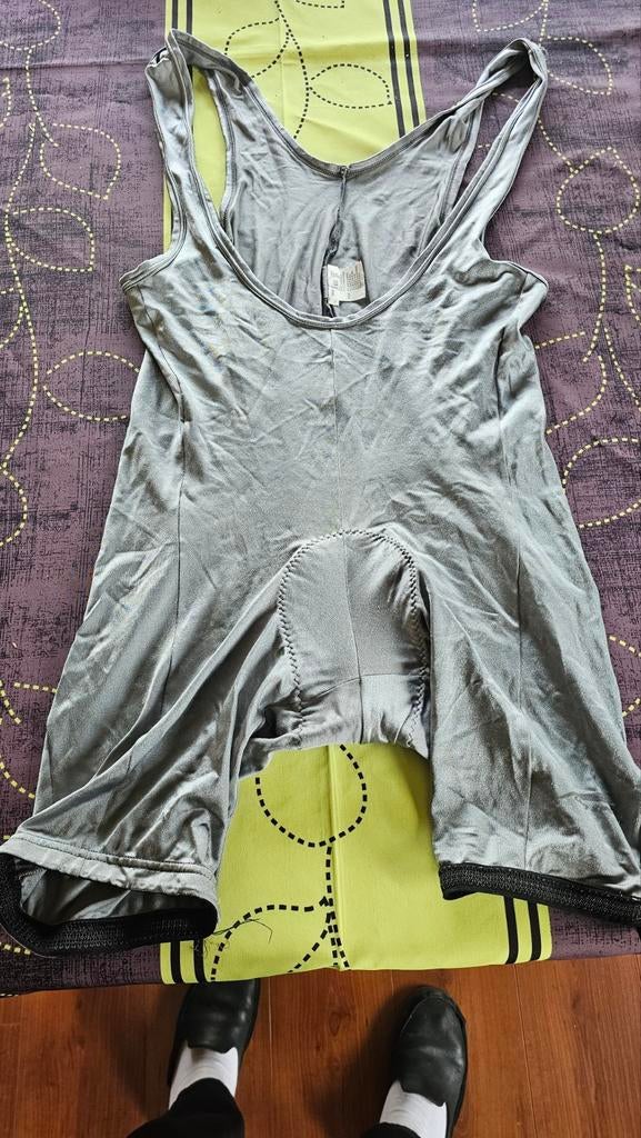 Ensemble vélo renforcé entre jambes. Xl, Sports & Fitness, Enlèvement, Utilisé