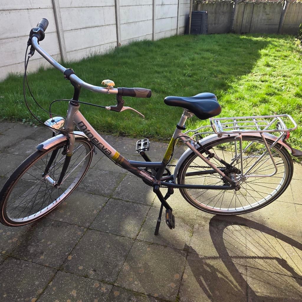 Minerva meisjesfiets 28 inch, Fietsen en Brommers, Fietsen | Meisjes, Ophalen