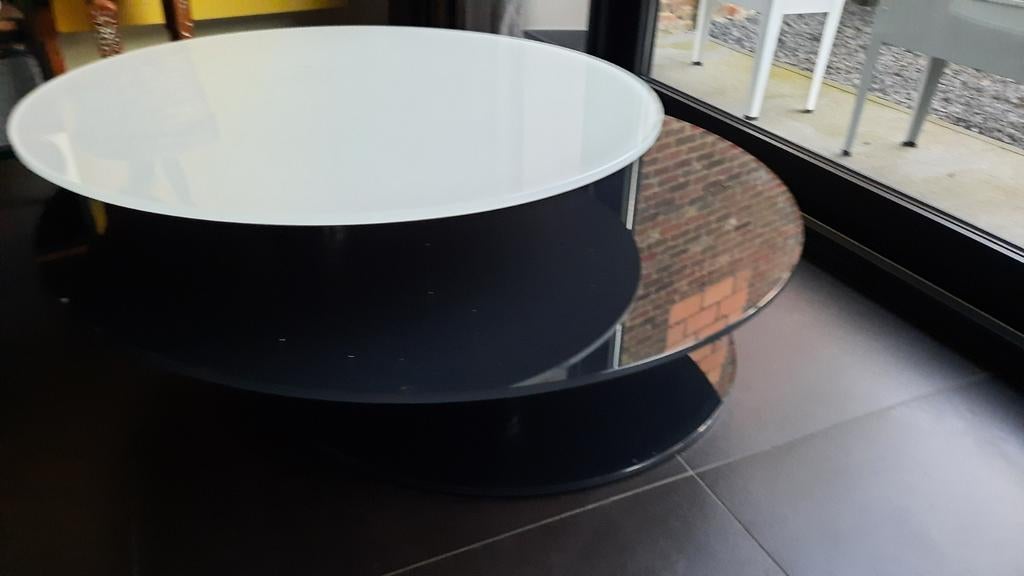 Glazen salontafel zwart wit van Rolf Benz 8190, Ophalen